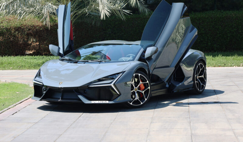 Lamborghini Revuelto