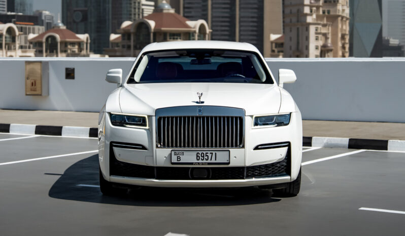 
								Rolls-Royce Ghost Silver Badge 2023 full									