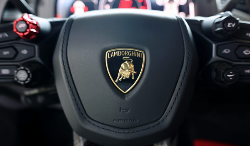 
								Lamborghini Revuelto 2024 full									