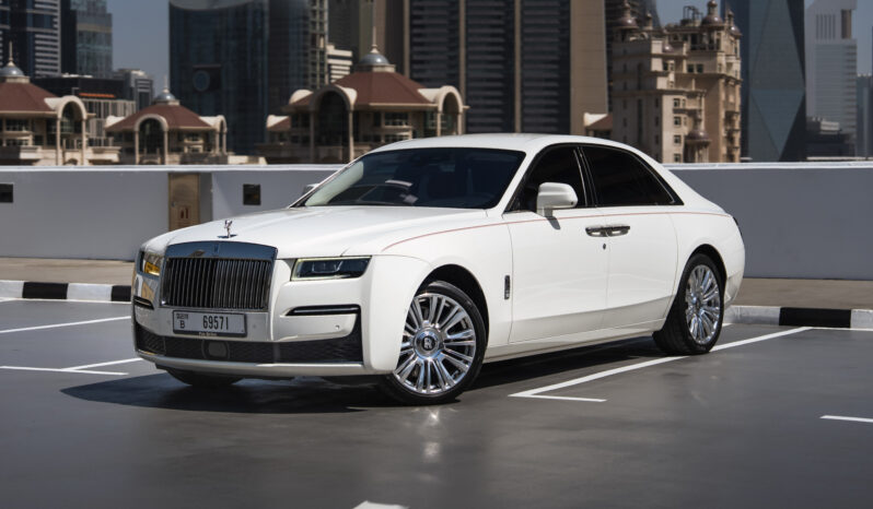 Rolls-Royce Ghost Silver Badge