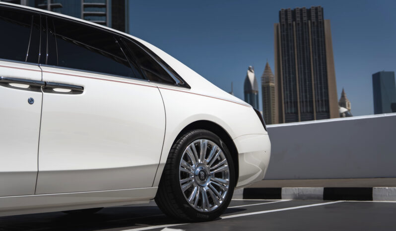 
								Rolls-Royce Ghost Silver Badge 2023 full									