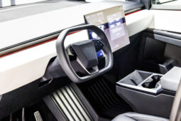 
										Tesla Cybertruck 2024 full									