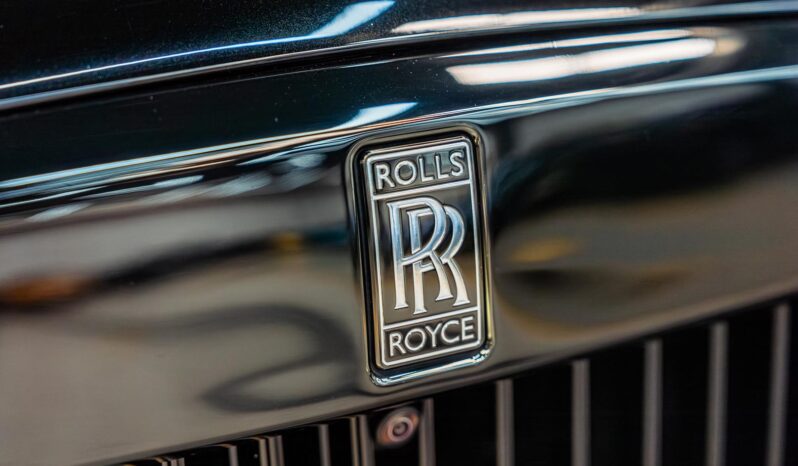 
								Rolls-Royce Cullinan Black Badge 2024 full									