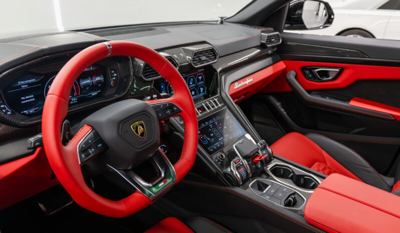 
								Lamborghini Urus 2022 full									