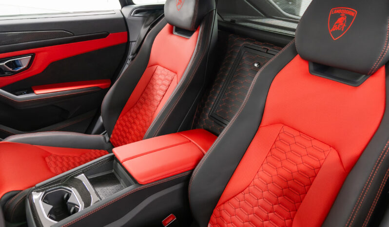 
								Lamborghini Urus 2022 full									