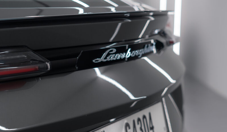 
								Lamborghini Urus 2022 full									
