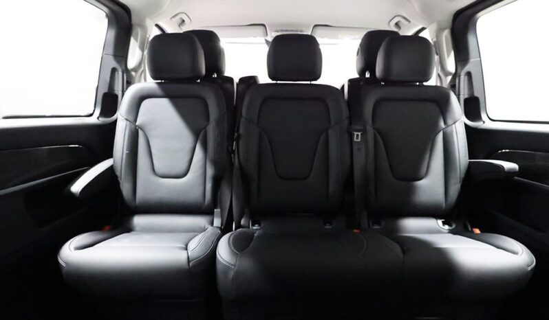 
								Mercedes-Benz V 250 full									