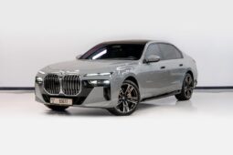 BMW 740i