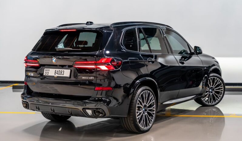 
								BMW X5 40i M Sport full									