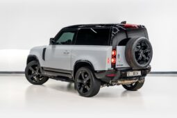 
										Land Rover Defender 90 V8 full									