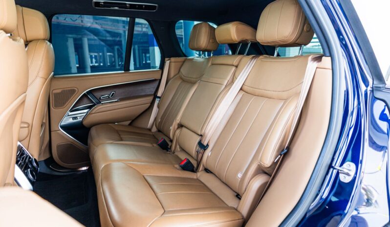 
								Land Rover Range Rover Vogue HSE V8 P530 full									